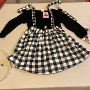 Infant shirt, shorts and skirt set